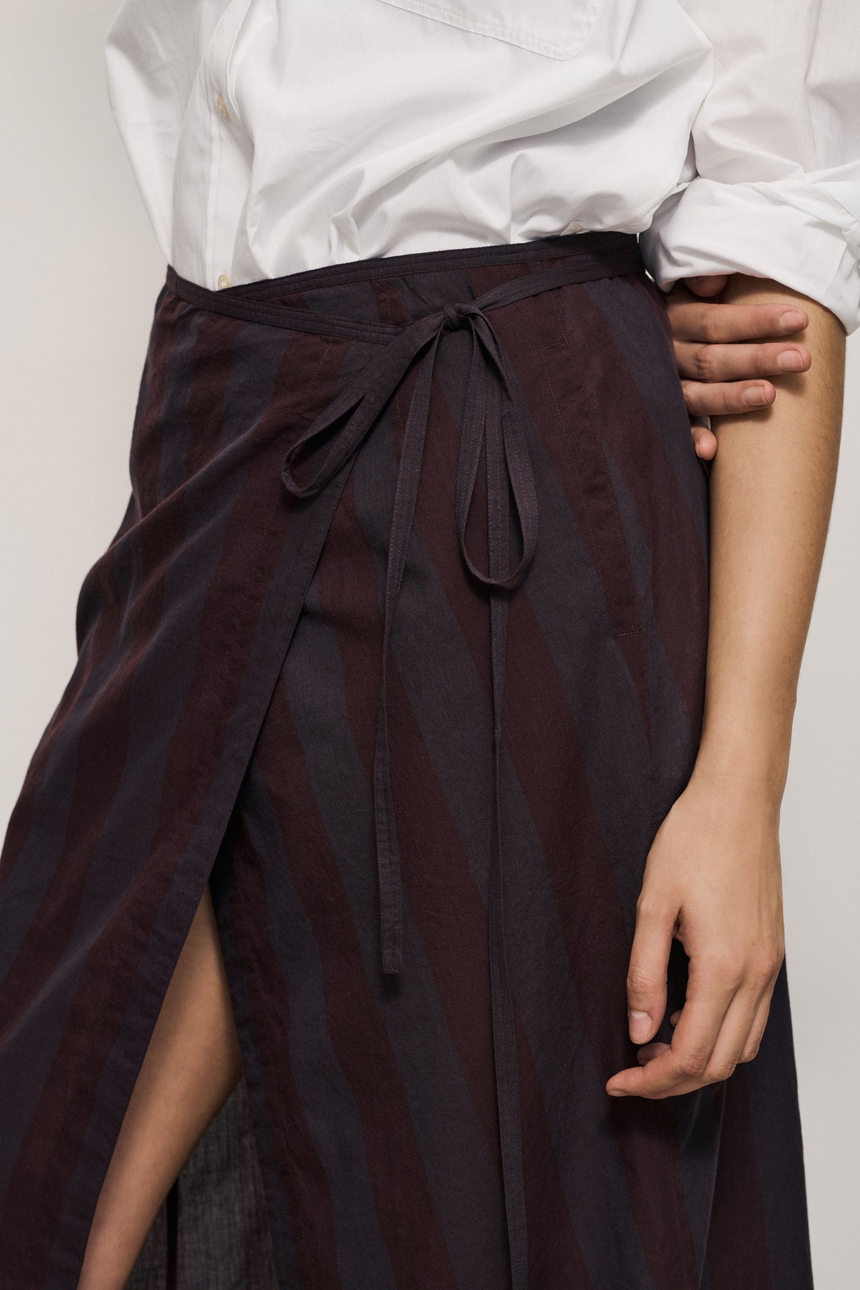 LA BURGUNDY GONNA SKIRT vue 3